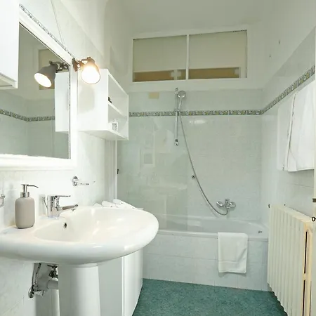 Apartment La Valletta - Casa Di Anna Menaggio